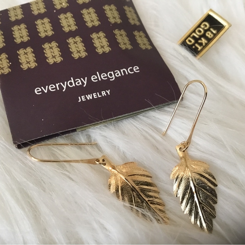 Vintage QVC 18K Yellow Italian Gold Leaf Design Dangle Earrings